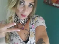 Folge mir für kinky Webcam-Sex