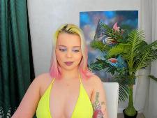 Webcam Sexauftritte mit der Cam Frau FunnyVibe, Herkunft Arabien