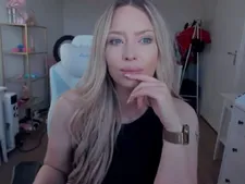 Webcam-Sexshows mit diesem aufregenden Cam-Girl Ninaxnina, kommen Sie nach Europa
