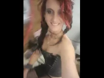 Eine kleine Versuchung in Schwarz