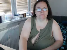 eine der besten Webcam-Frauen während eines sinnlichen Camseks-Gesprächs