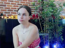 HannahIssa 6