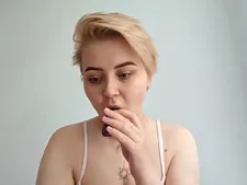BlondeFairy 19