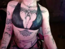 LolaHorny 180