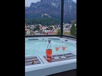 Ich warte am Wasser auf dich