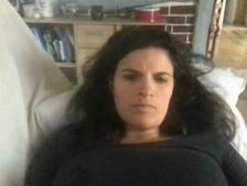 Unser Webcam Girl zeigt der bh Größe F Brüste für den Sex Chat